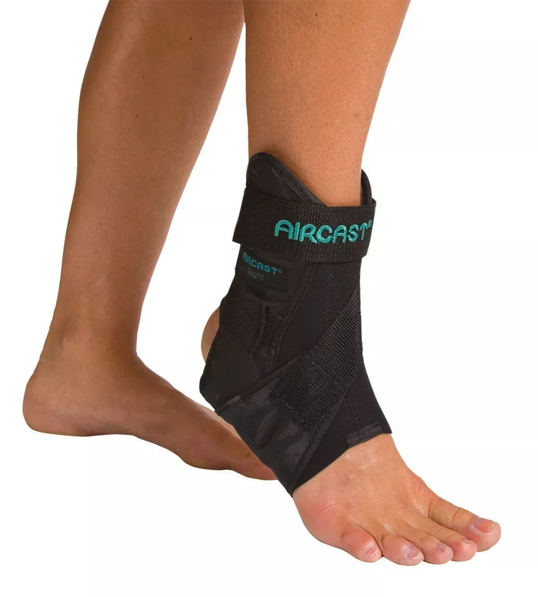 Aircast Airsport™ Right Ankle Support, Large