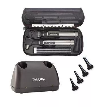 Welch Allyn 2.5v Halogen Diagnostic Set 92820 with AA Battery and Hard Case ,1 Each