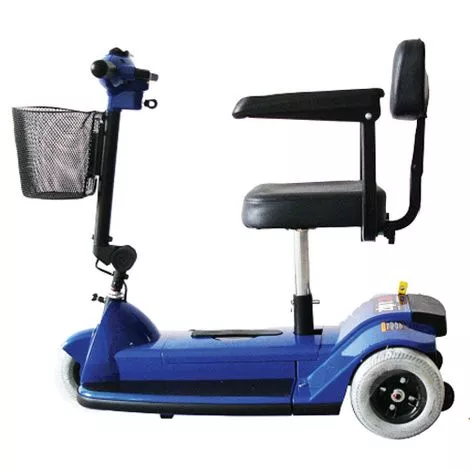 Zipr Three Wheel Traveler Scooter